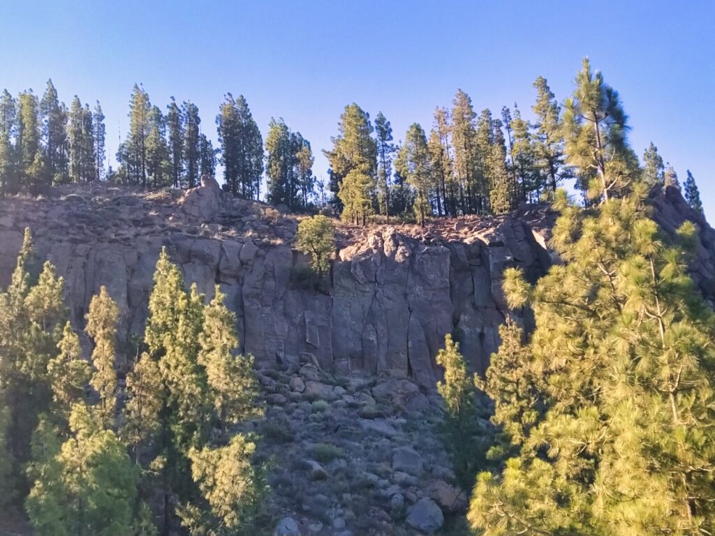 tenerife hiking Mirador Narices del Teide Refugio de Chasogo (14)