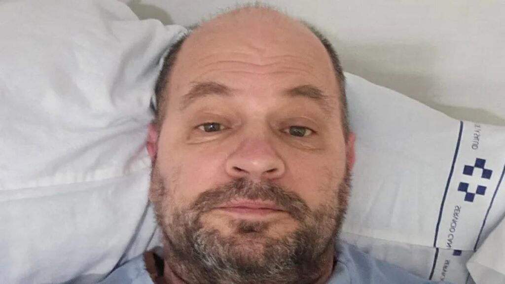 british tourist quarantined canaries cruise fungal infection