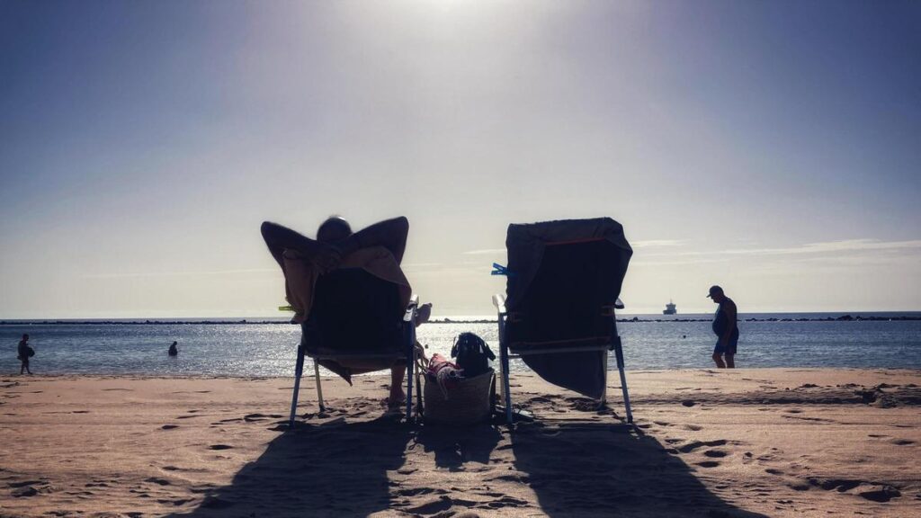 calima canaries weather easter sunshine forecast