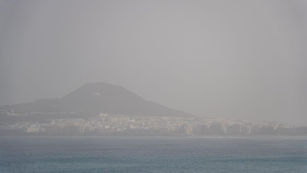 calima health effects canary islands dust analysis