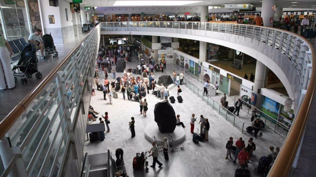 canary islands airport passenger figures february 2026 1