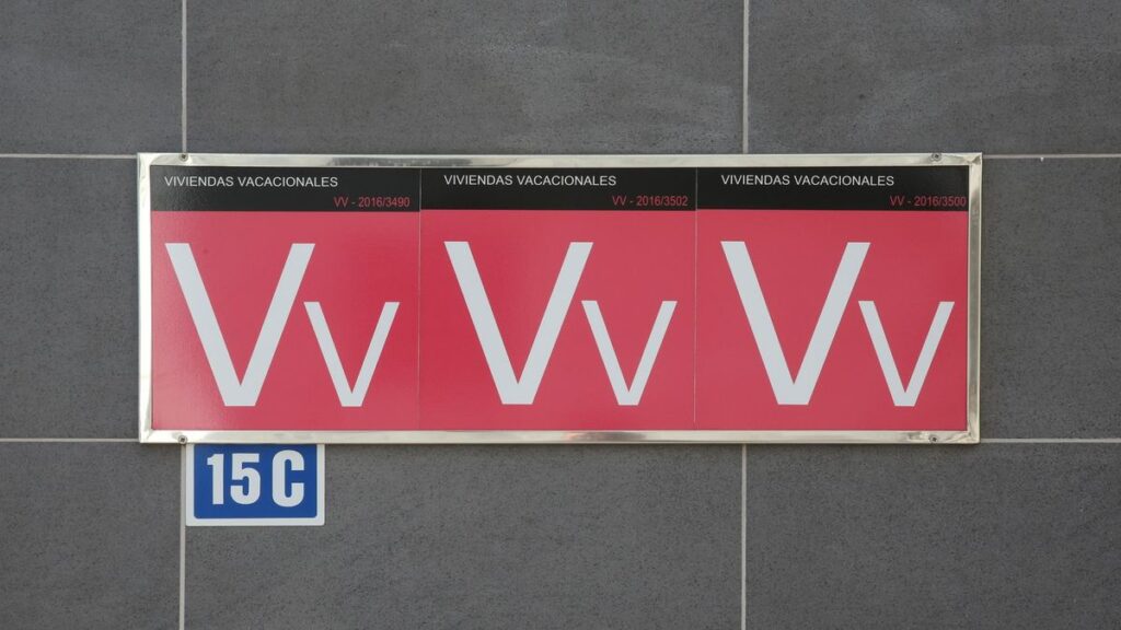 canary islands holiday rental law constitutional challenge