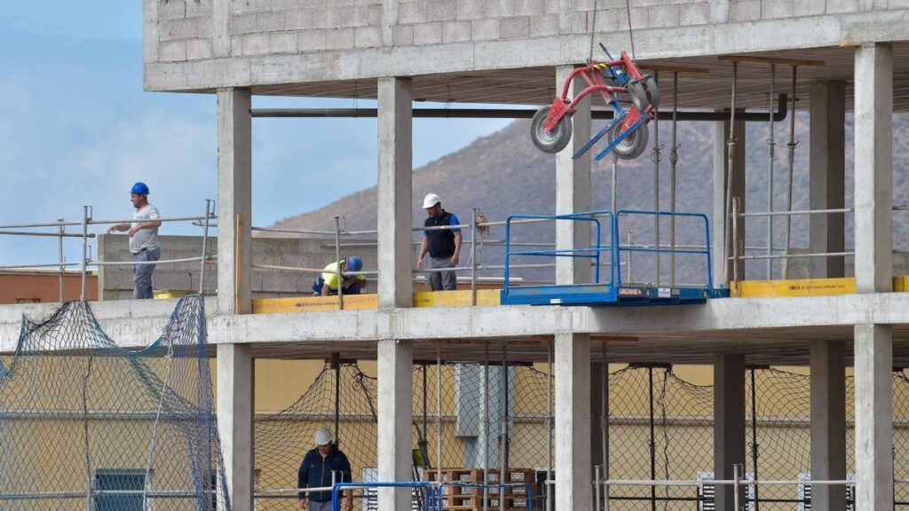 canary islands housing construction surge 2025