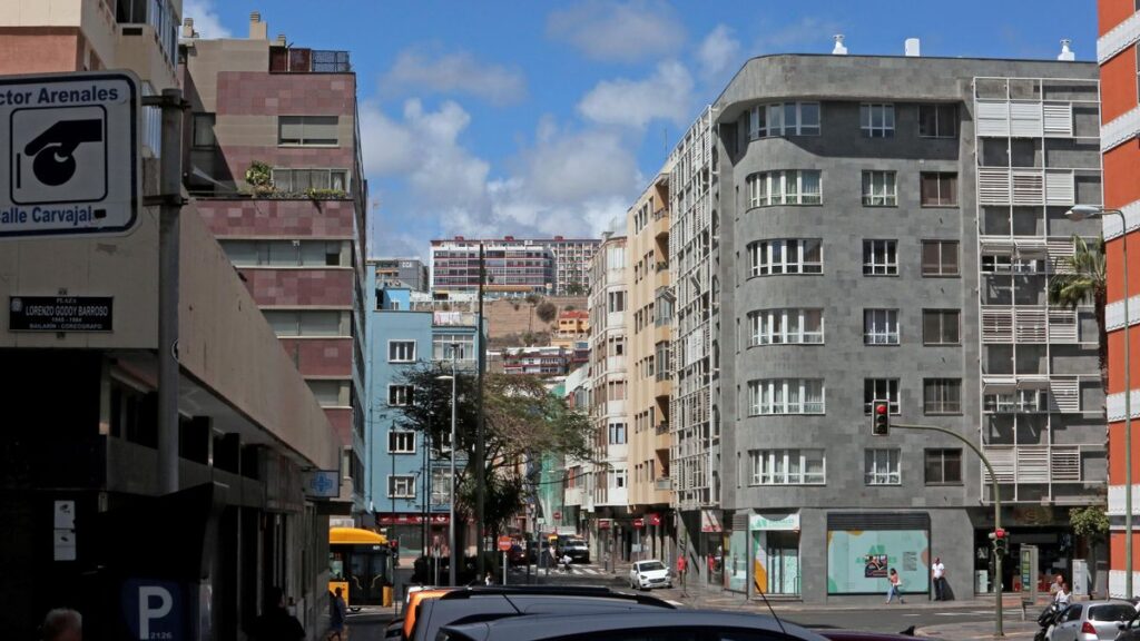 chaos canary islands social housing management exposed
