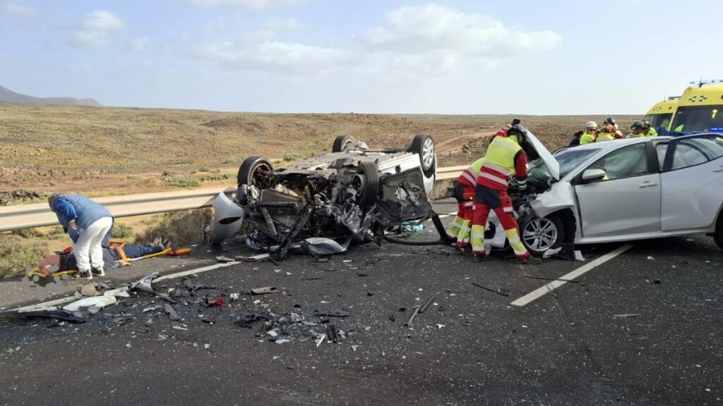 serious collision yaiza lanzarote injured