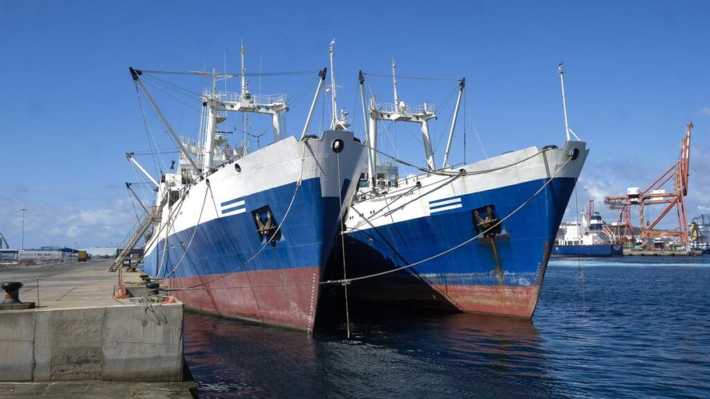 spanish navy tracks russian ship canary islands
