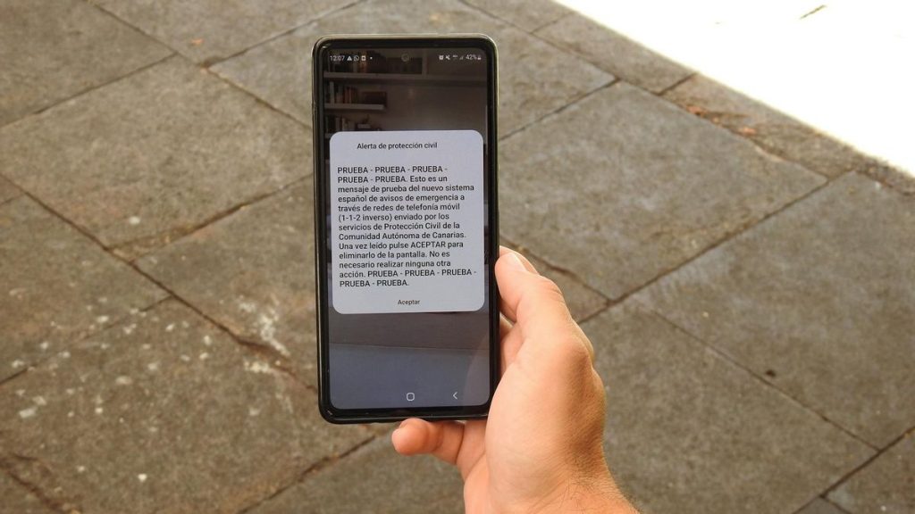 canary islands emergency mobile alert test moya
