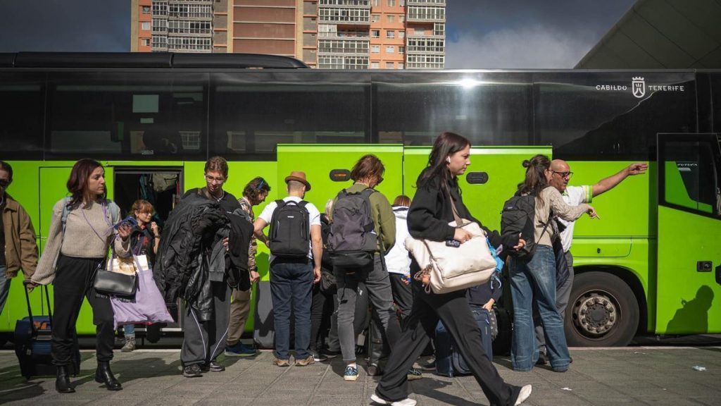 pope leo xiv visit canary islands transport concerns