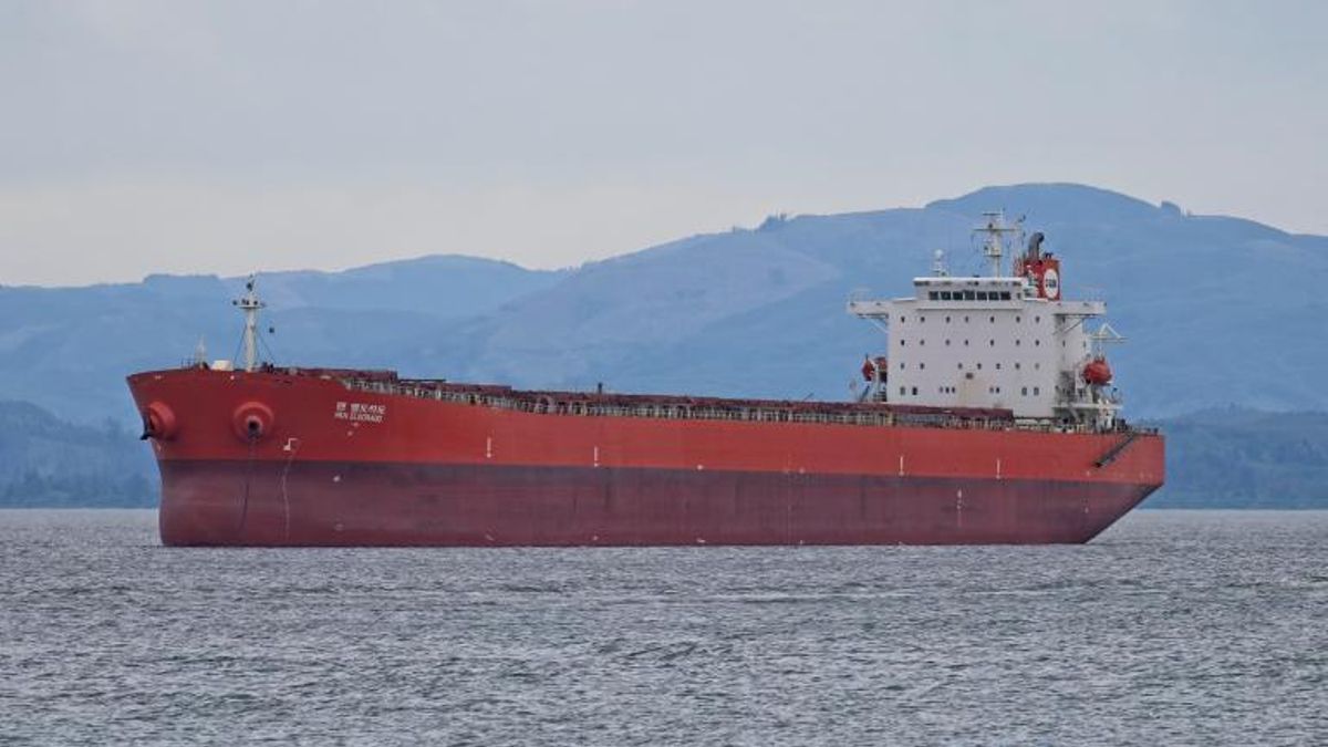 russian ship fined dumping waste sweden gran canaria