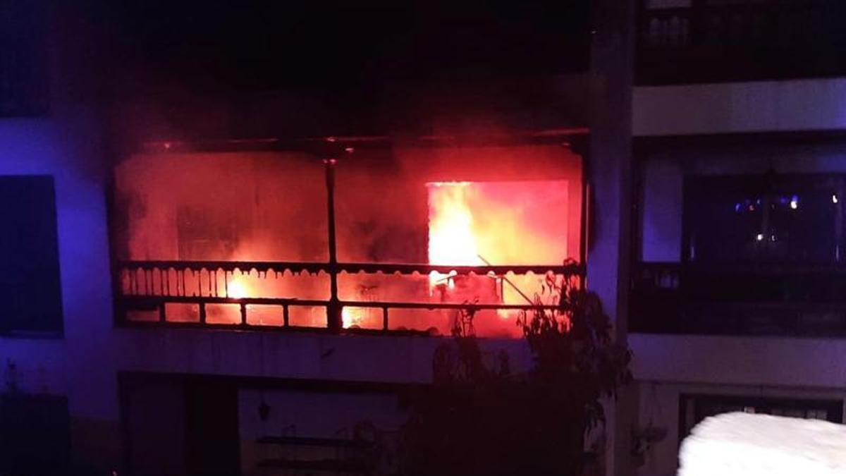 woman dies 30 displaced tenerife fire los realejos