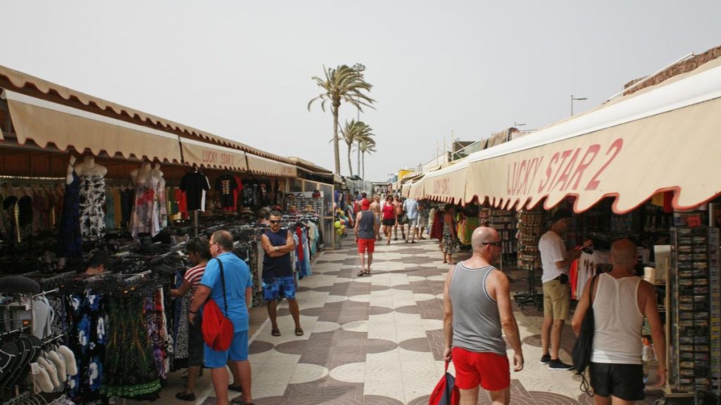 canary islands hotel prices april 2026