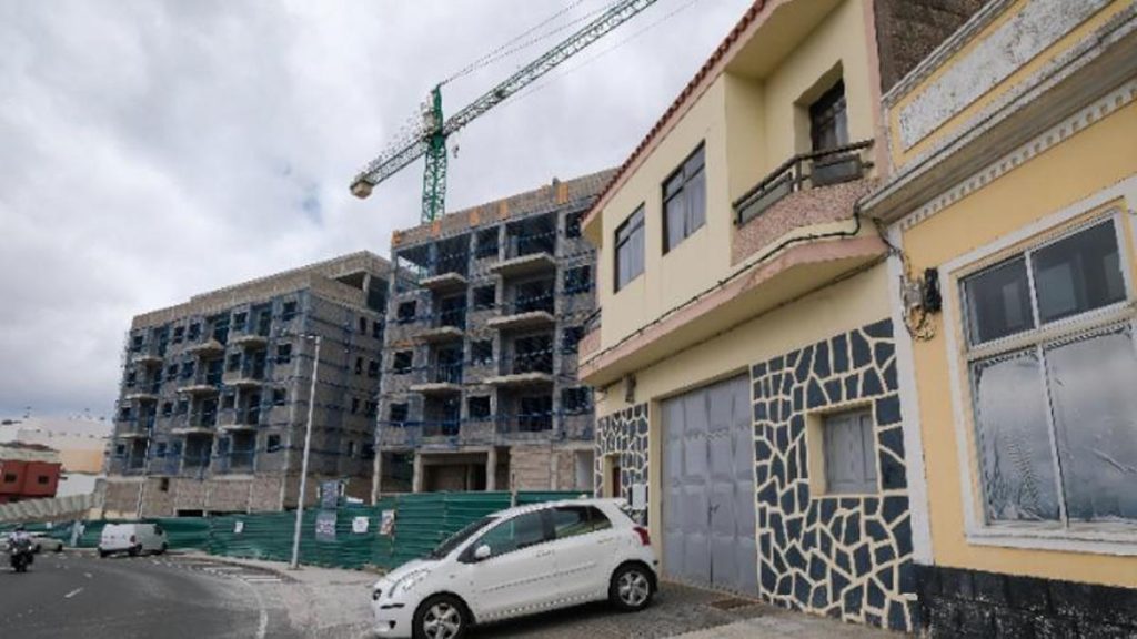 canary islands house prices record highs 2026