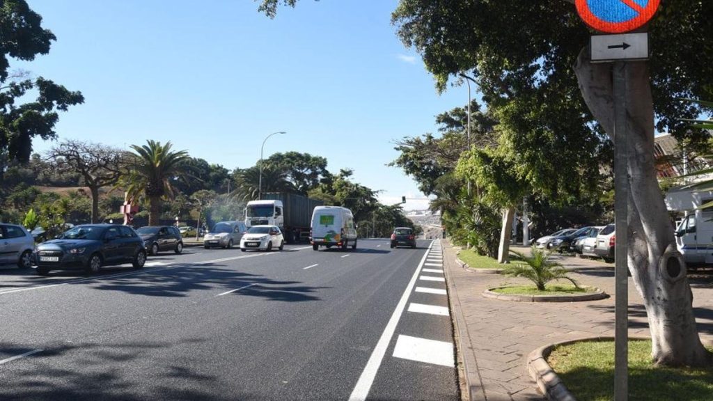 pope leo xiv canaries traffic disruption