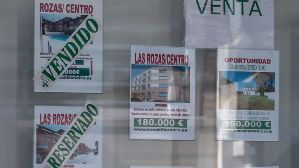 property sales canary islands february 2026