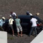 tourist car stuck troya beach tenerife