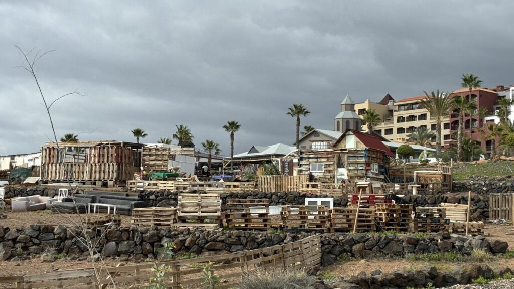 adeje illegal settlements crackdown