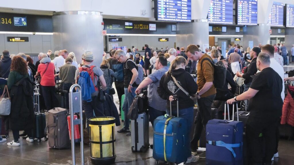canary islands airport management talks date