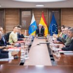 canary islands airport powers negotiation