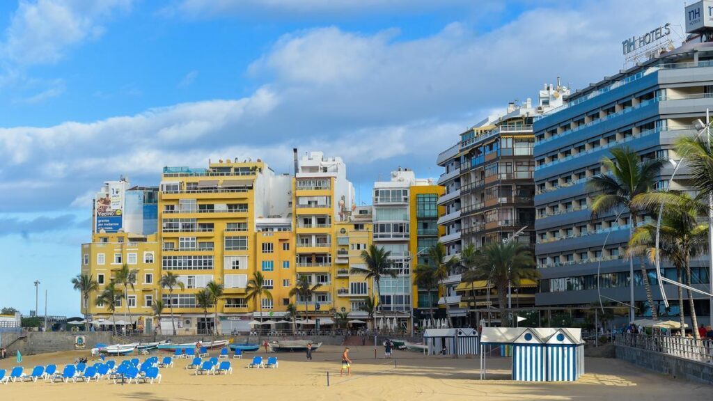 canary islands holiday rental prices 2026