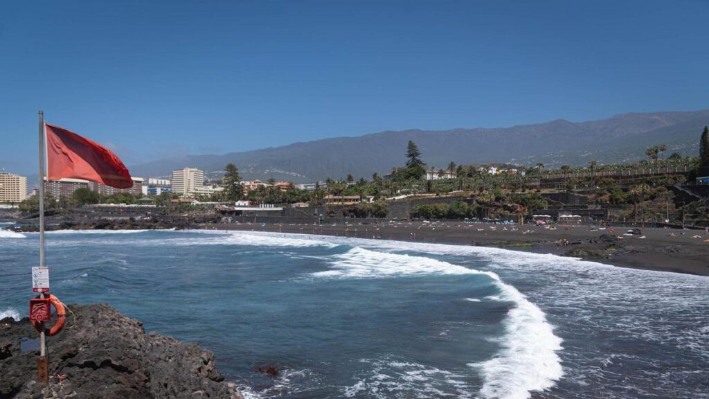 playa jardin reopening sewage concerns