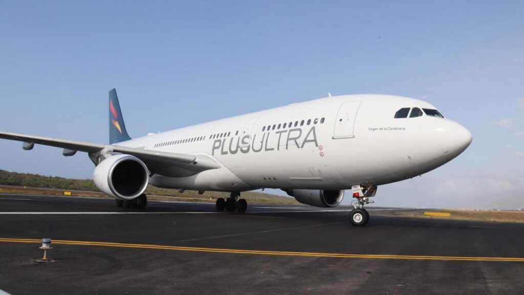 plus ultra resumes venezuela tenerife flights earthquakes