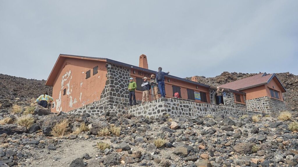 altavista refuge prices tenerife row