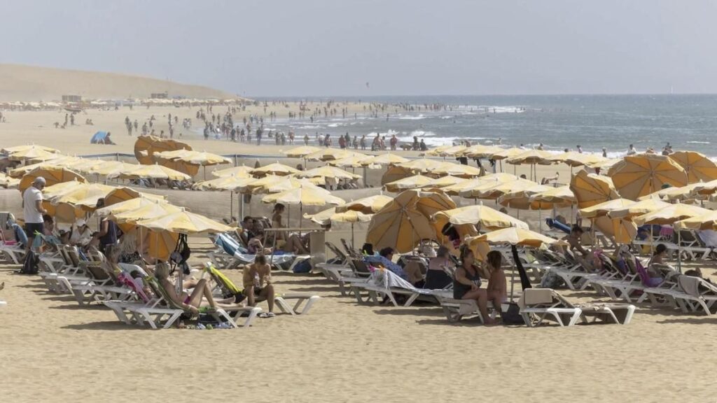 british tourists warned canary islands beaches