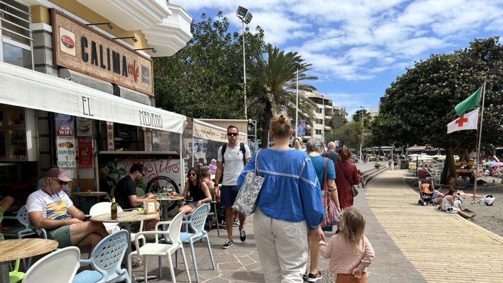 canary islands tourism perception campaign