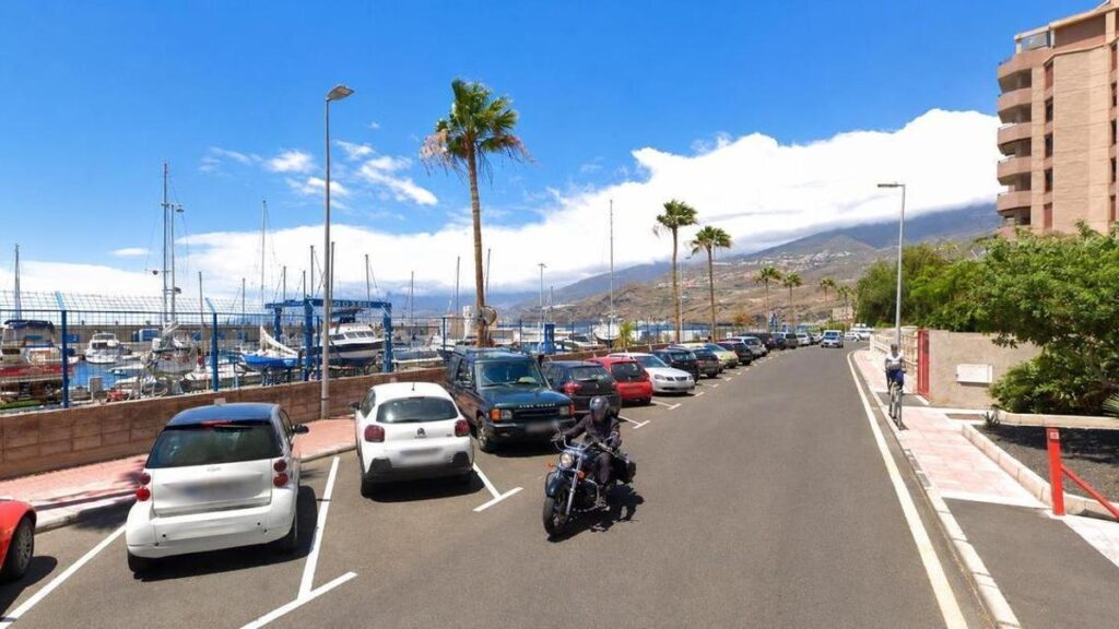 parking chaos radazul tenerife