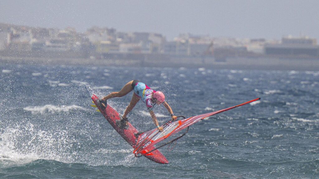 pozo izquierdo windsurf world cup 2026