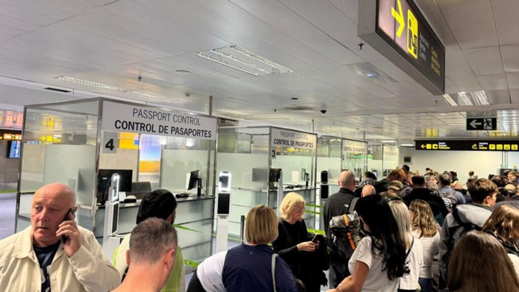 ryanair warns passport chaos tenerife south
