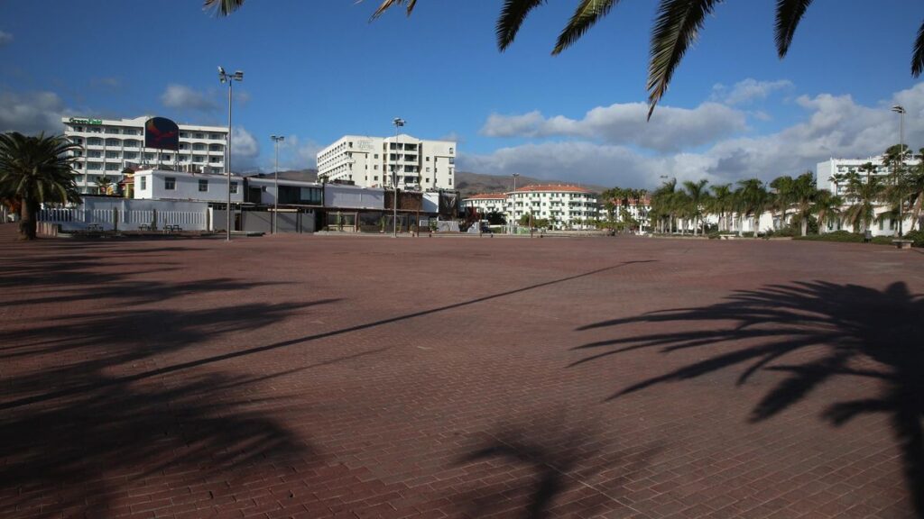 canary islands tourist apartments july ine