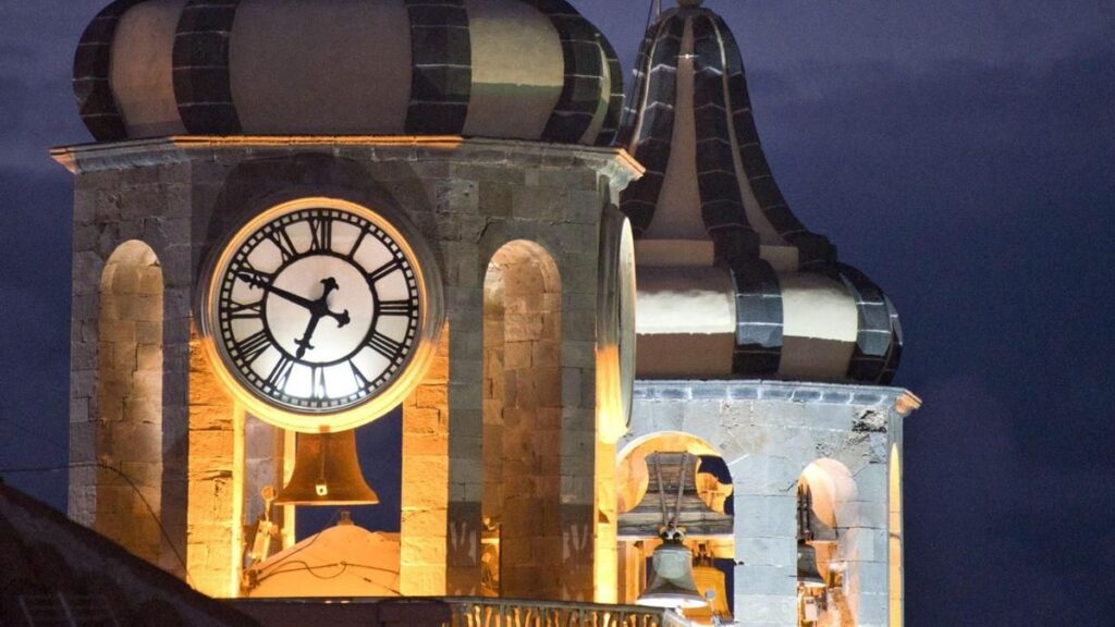 canary islands clock change october 2026