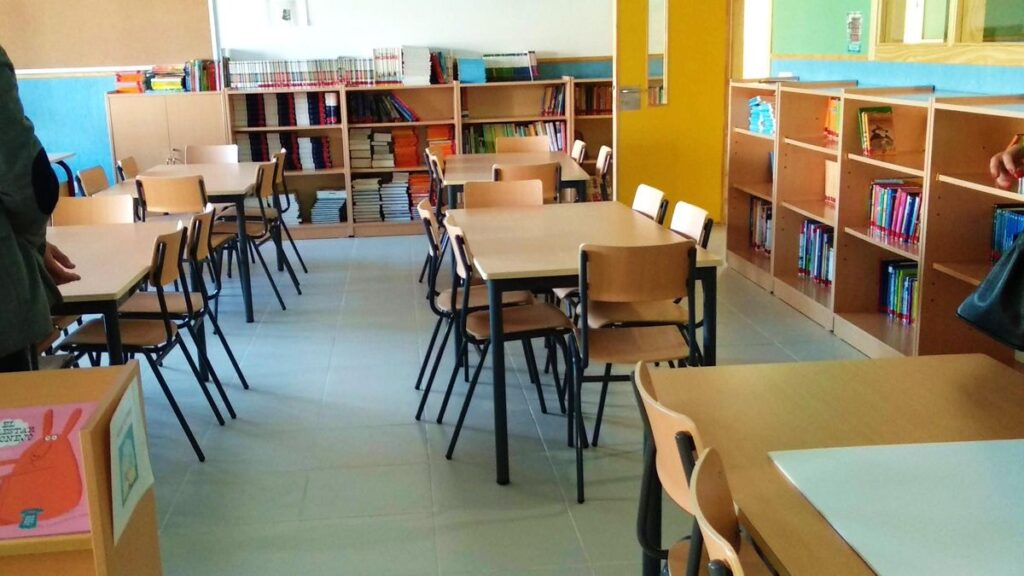 canary islands school year teachers 2026 2027