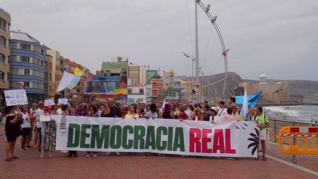las palmas protest evictions overtourism