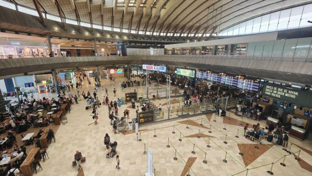 sumar canarias rejects dora iii airport plan