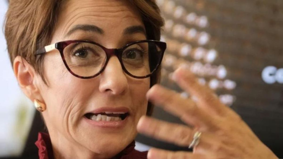 onalia bueno mogan mayor salary